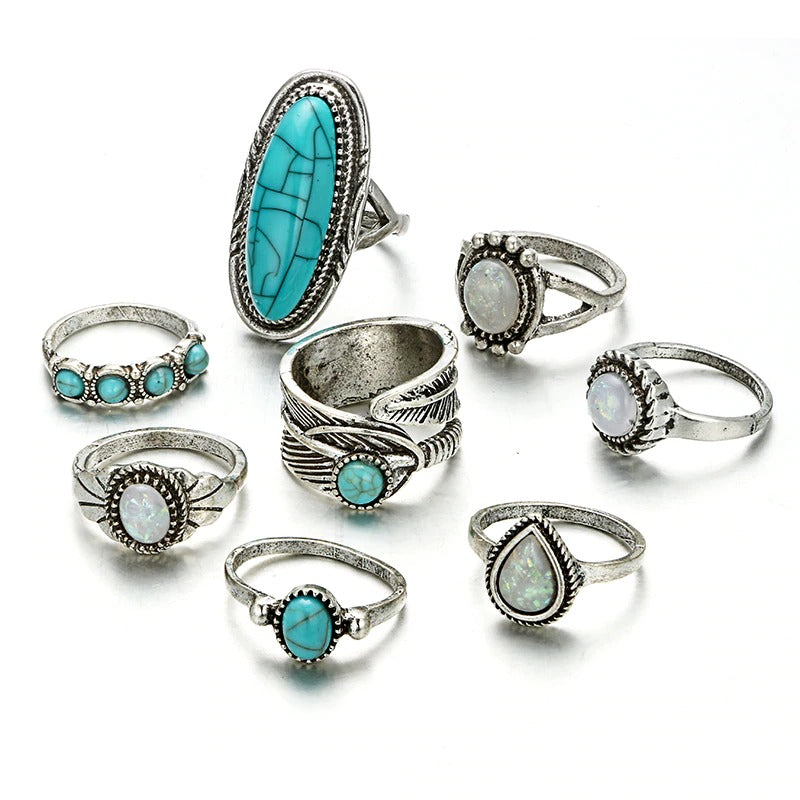 8 Piece Alloy Green Rhinestone Rings